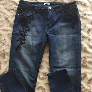 KENSIE Black Lace Embellished Jeans